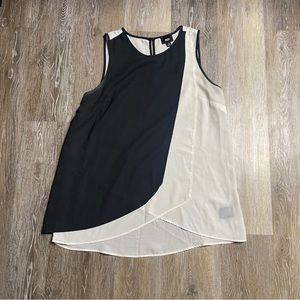 Two toned women’s top